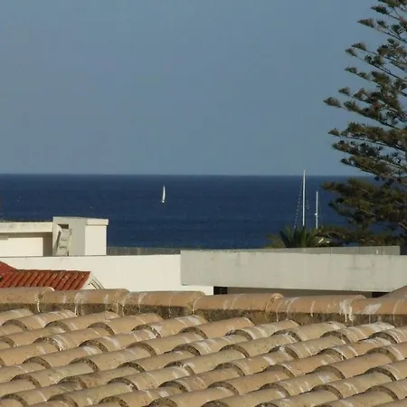 Hostel Bora